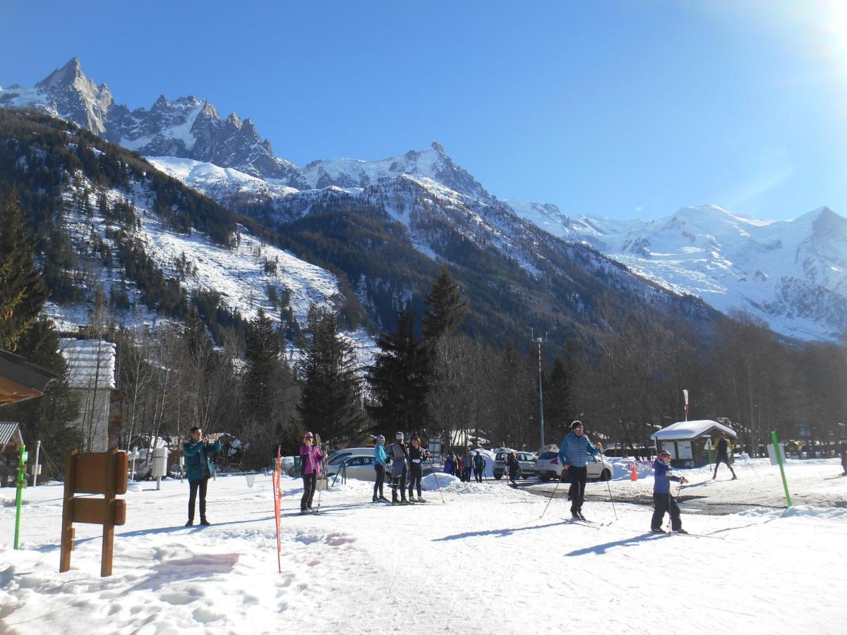 Vue Montblanc Magique En Centre-Ville Avec Parking Chamonix Exterior foto